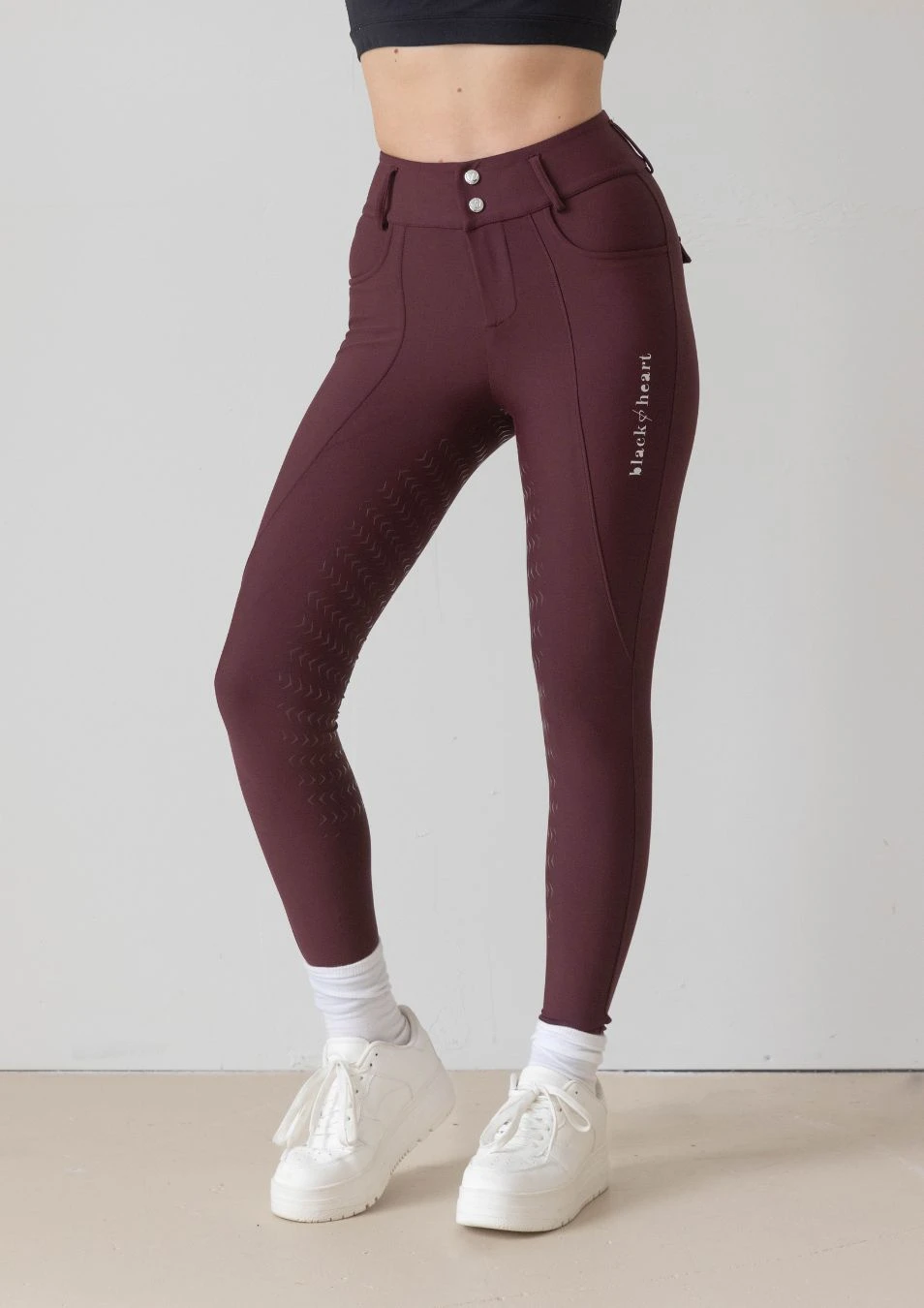 Cara Hybrid - Cranberry 3 Cara Hybrid - Cranberry