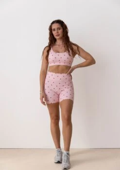 Active Scrunch Shorts - Strawberry